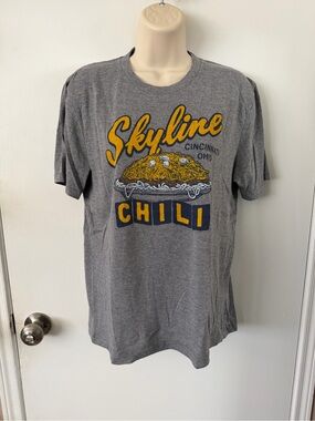 HOMAGE Gray Skyline Chili Graphic Tee - S